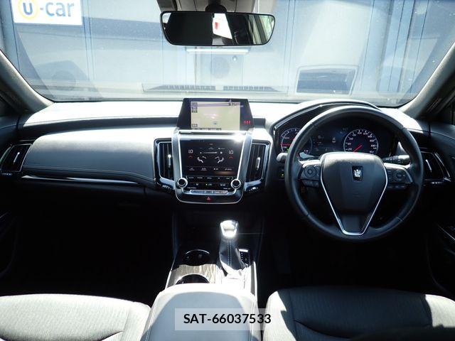Toyota CROWN SEDAN 2019-06 7357314-1