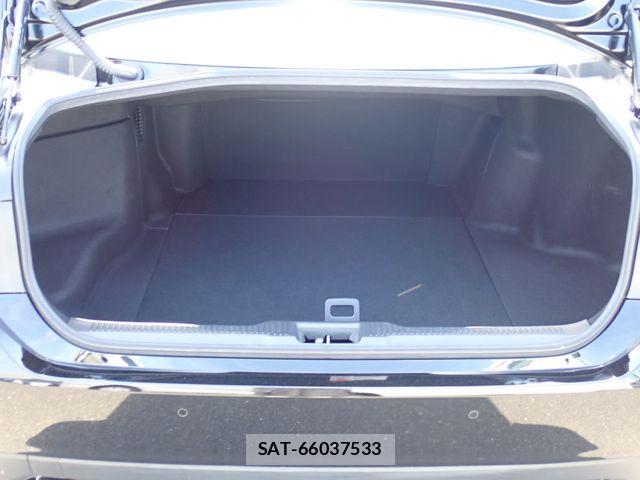 Toyota CROWN SEDAN 2019-06 7357314-20