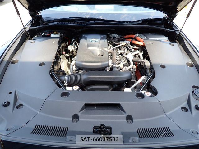 Toyota CROWN SEDAN 2019-06 7357314-24