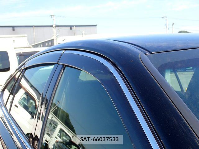 Toyota CROWN SEDAN 2019-06 7357314-26
