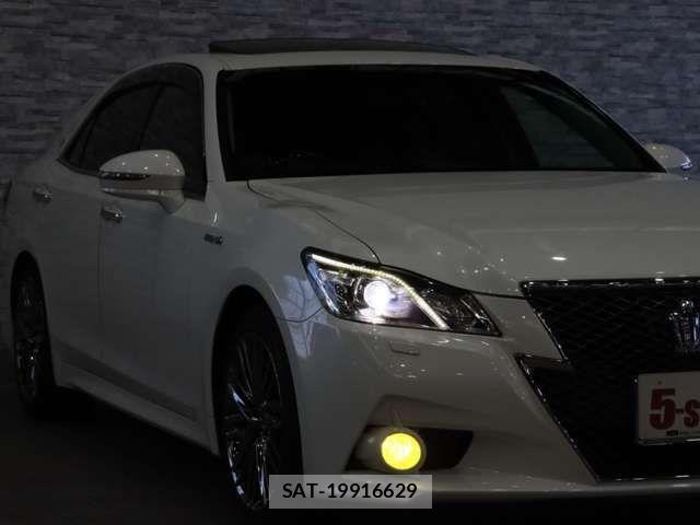 Toyota CROWN SEDAN 2015-07 7357320-14