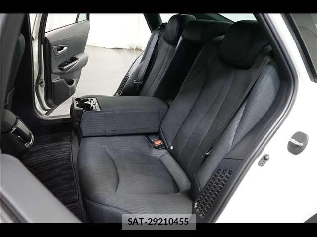 Toyota CROWN SEDAN 2019-10 7357307-17