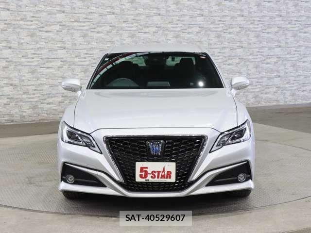 Toyota CROWN SEDAN 2019-05 7357322-10