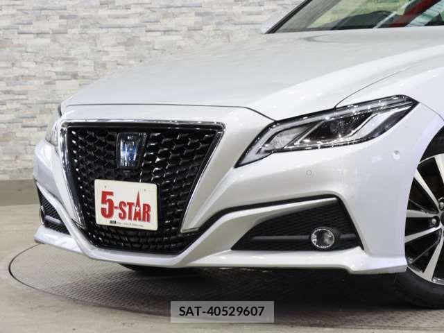Toyota CROWN SEDAN 2019-05 7357322-16