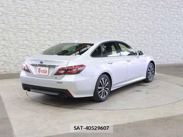 Toyota CROWN SEDAN 2019-05 7357322-18