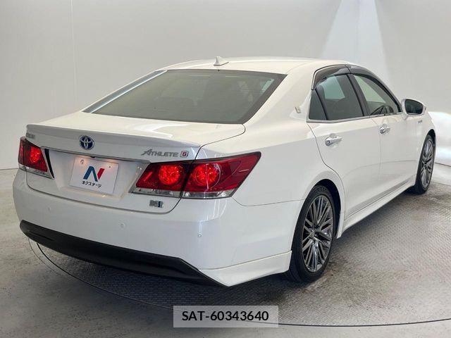 Toyota CROWN SEDAN 2013-08 7357311-17