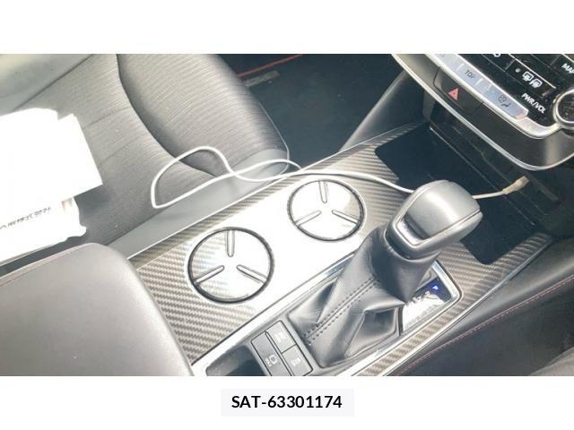 Toyota CROWN SEDAN 2020-06 7357302-13