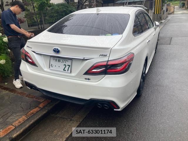 Toyota CROWN SEDAN 2020-06 7357302-3