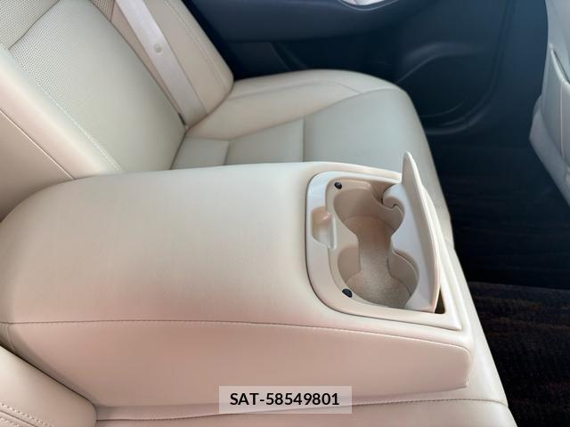 Toyota CROWN SEDAN 2016-03 7357327-12
