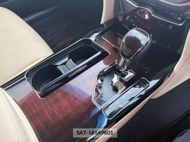 Toyota CROWN SEDAN 2016-03 7357327-26