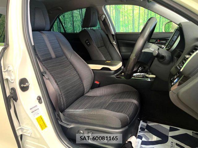 Toyota CROWN SEDAN 2015-11 7357324-8