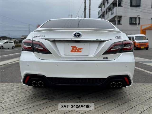 Toyota CROWN SEDAN 2022-01 7357287-13