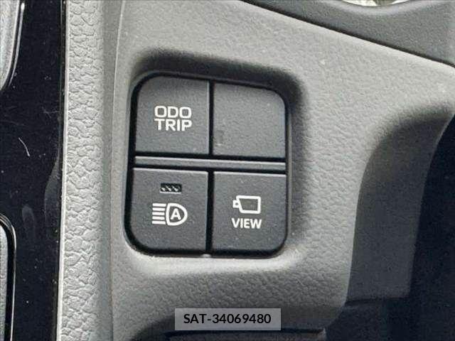 Toyota CROWN SEDAN 2022-01 7357287-21