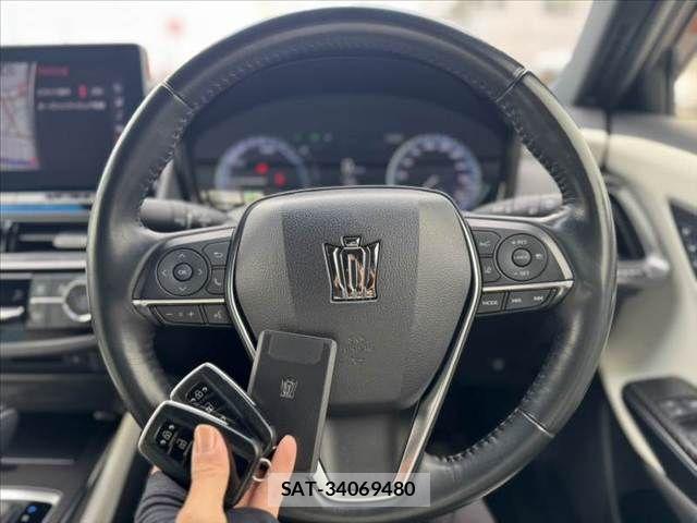 Toyota CROWN SEDAN 2022-01 7357287-4
