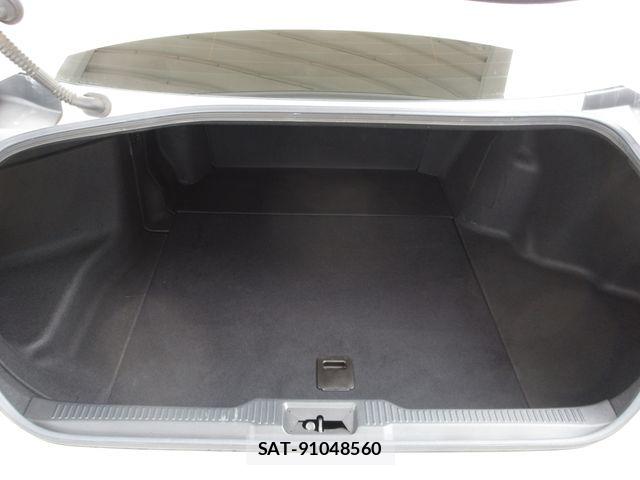 Toyota CROWN SEDAN 2018-06 7357299-19