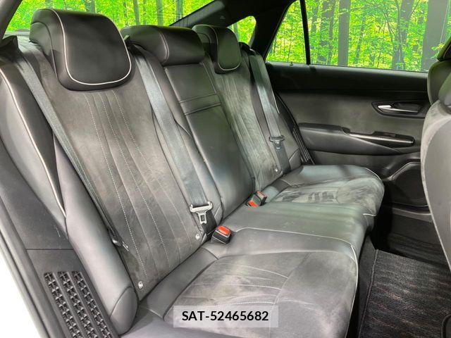 Toyota CROWN SEDAN 2019-01 7357300-9