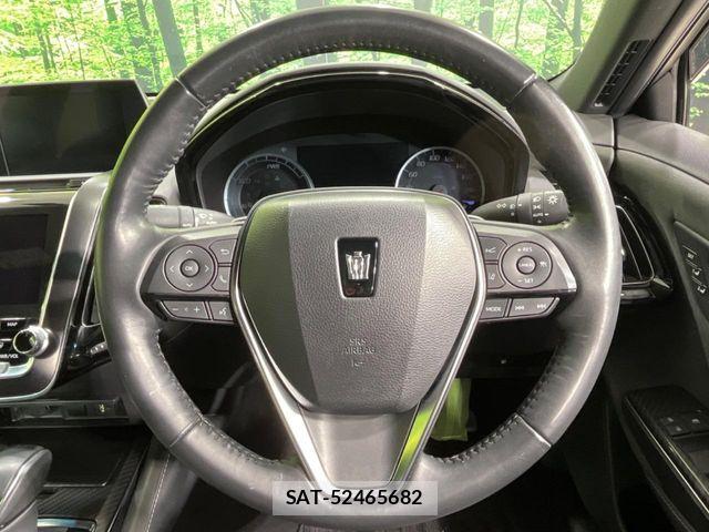 Toyota CROWN SEDAN 2019-01 7357300-11