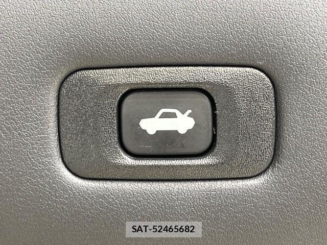 Toyota CROWN SEDAN 2019-01 7357300-5