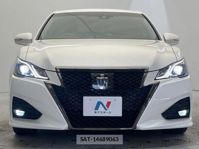 Toyota CROWN SEDAN 2018-05 7357298-16
