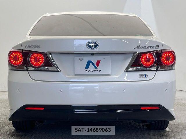 Toyota CROWN SEDAN 2018-05 7357298-17