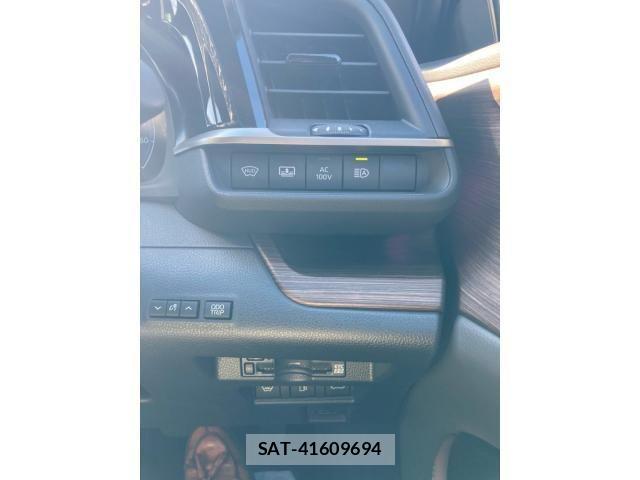 Toyota CROWN SEDAN 2024-12 7357289-11