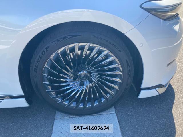 Toyota CROWN SEDAN 2024-12 7357289-18