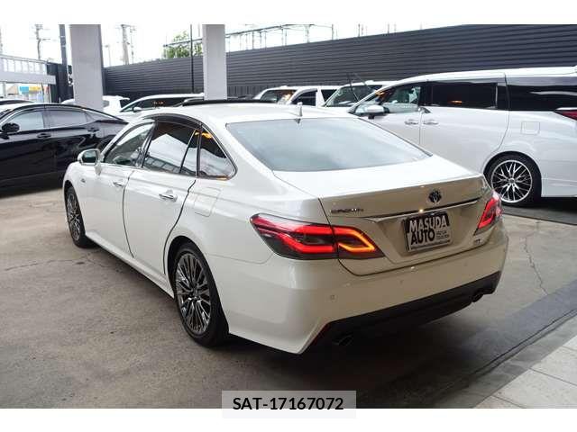 Toyota CROWN SEDAN 2018-07 7357293-5