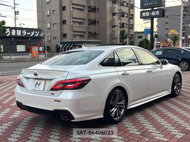 Toyota CROWN SEDAN 2021-02 7357292-16