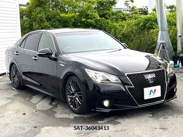 Toyota CROWN SEDAN 2015-02 7357315-14