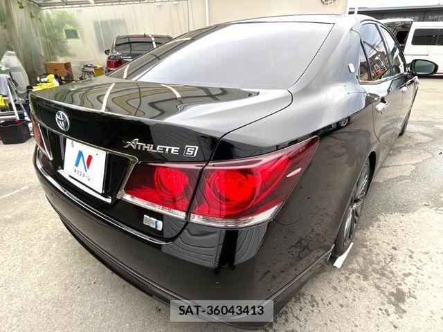 Toyota CROWN SEDAN 2015-02 7357315-15