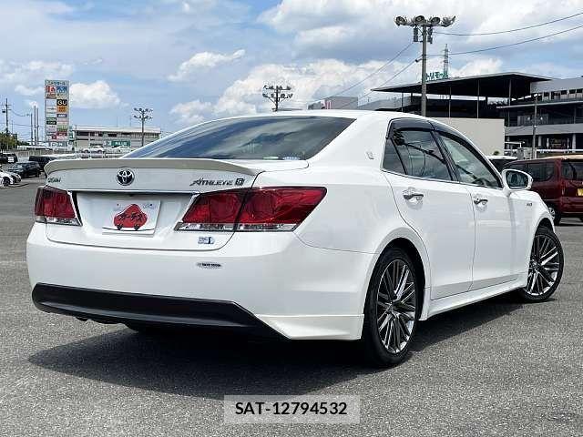 Toyota CROWN SEDAN 2014-03 7357323-2