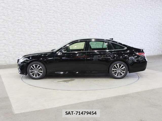 Toyota CROWN SEDAN 2019-05 7357318-11