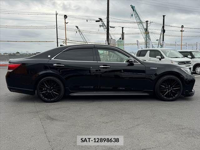 Toyota CROWN SEDAN 2016-10 7357319-11