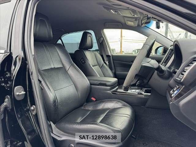 Toyota CROWN SEDAN 2016-10 7357319-15