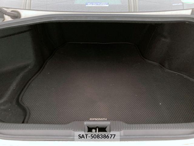 Toyota CROWN SEDAN 2020-02 7357316-13