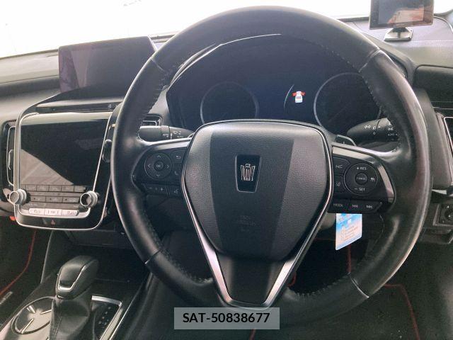 Toyota CROWN SEDAN 2020-02 7357316-18