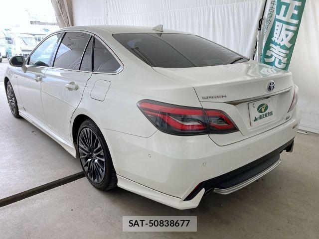 Toyota CROWN SEDAN 2020-02 7357316-2