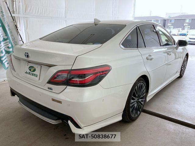 Toyota CROWN SEDAN 2020-02 7357316-3