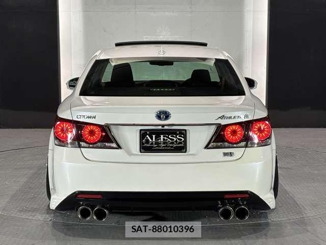 Toyota CROWN SEDAN 2015-11 7357294-13