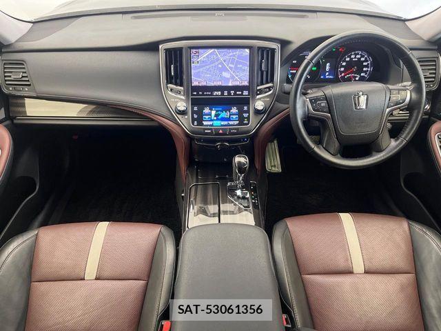 Toyota CROWN SEDAN 2014-09 7357312-1