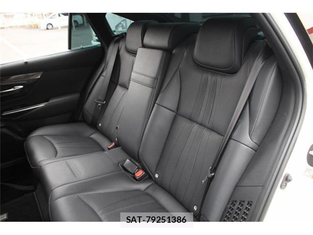 Toyota CROWN SEDAN 2018-09 7357297-23