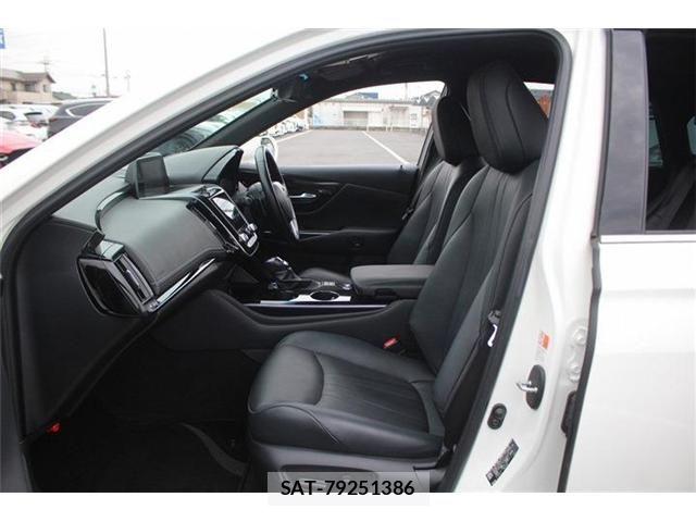 Toyota CROWN SEDAN 2018-09 7357297-24
