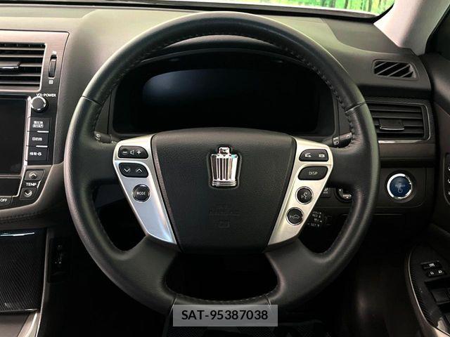 Toyota CROWN SEDAN 2010-05 7357326-12