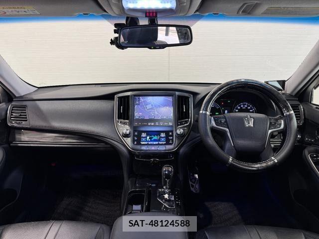 Toyota CROWN SEDAN 2013-03 7357325-1