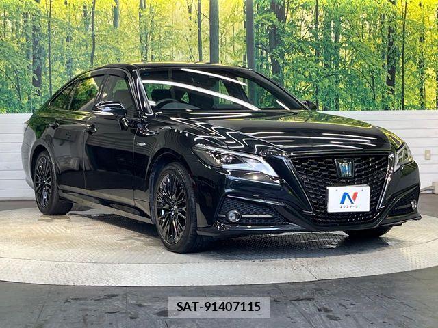 Toyota CROWN SEDAN 2020-01 7357301-15
