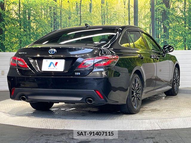 Toyota CROWN SEDAN 2020-01 7357301-16