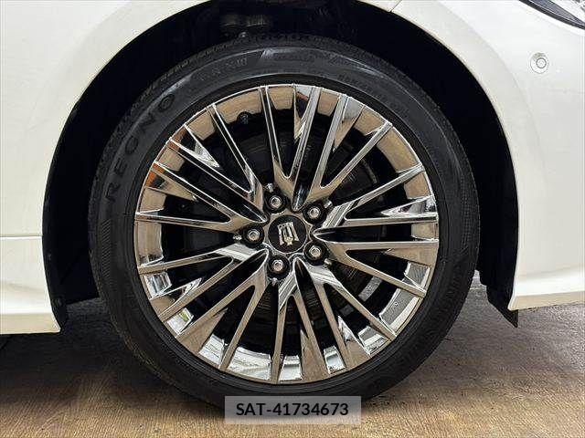 Toyota CROWN SEDAN 2018-11 7357305-12