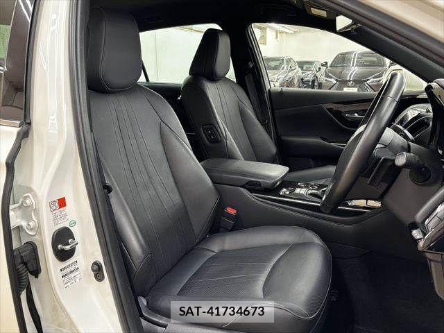 Toyota CROWN SEDAN 2018-11 7357305-6