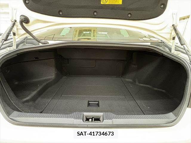 Toyota CROWN SEDAN 2018-11 7357305-8