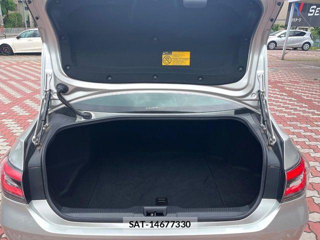 Toyota CROWN SEDAN 2018-10 7391724-9